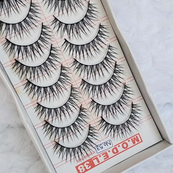 False Eyelashes #53 - Picture 2 of 3